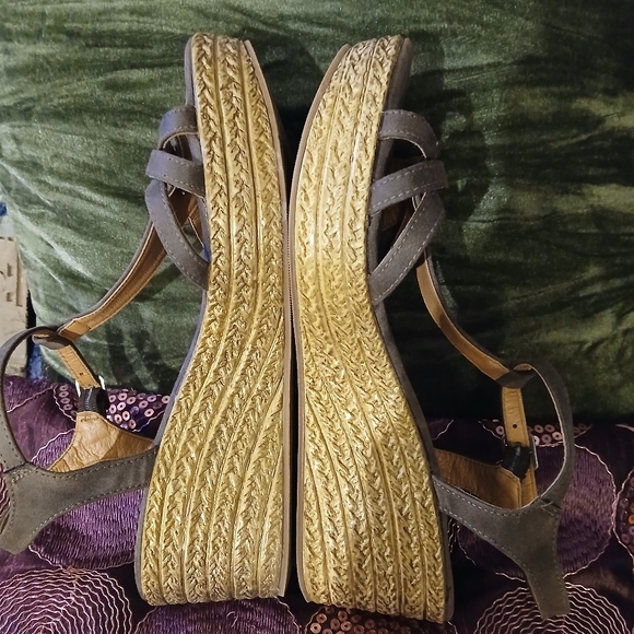 🎈🎈BUY 1 GET 1 FREE💥Like New L4L Lust For Life Wedges Sz 7.5 - Picture 2 of 11